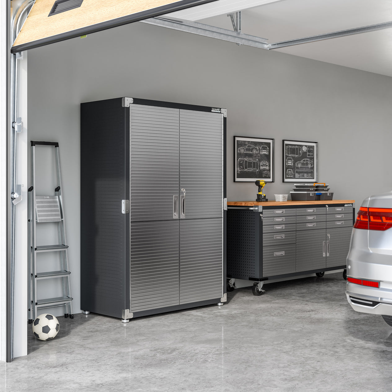 UltraHD® 11-Drawer Rolling Workbench, Graphite