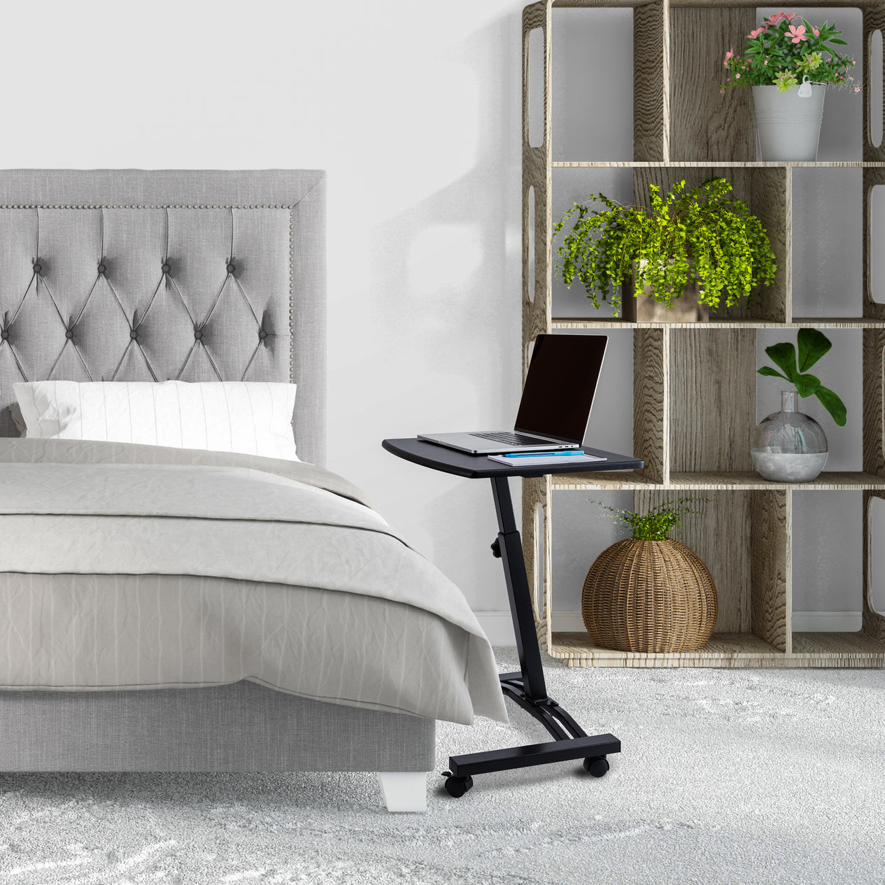 airLIFT® Mobile Laptop Sitting Desk Cart, Black