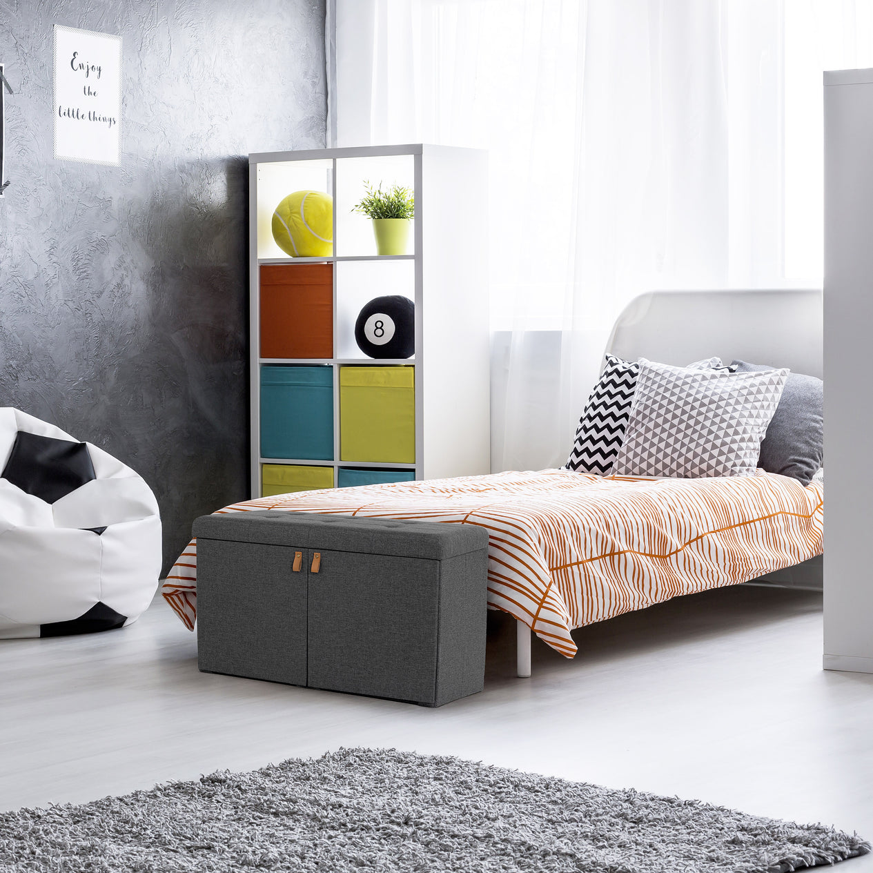 Tufted Shoe Storage Trunk