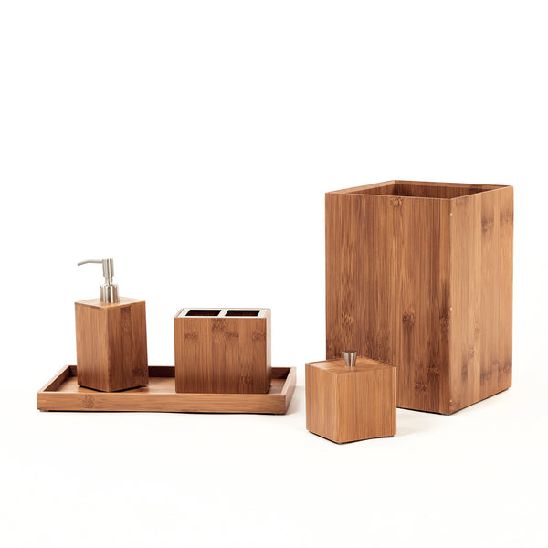 Front view of bamboo set