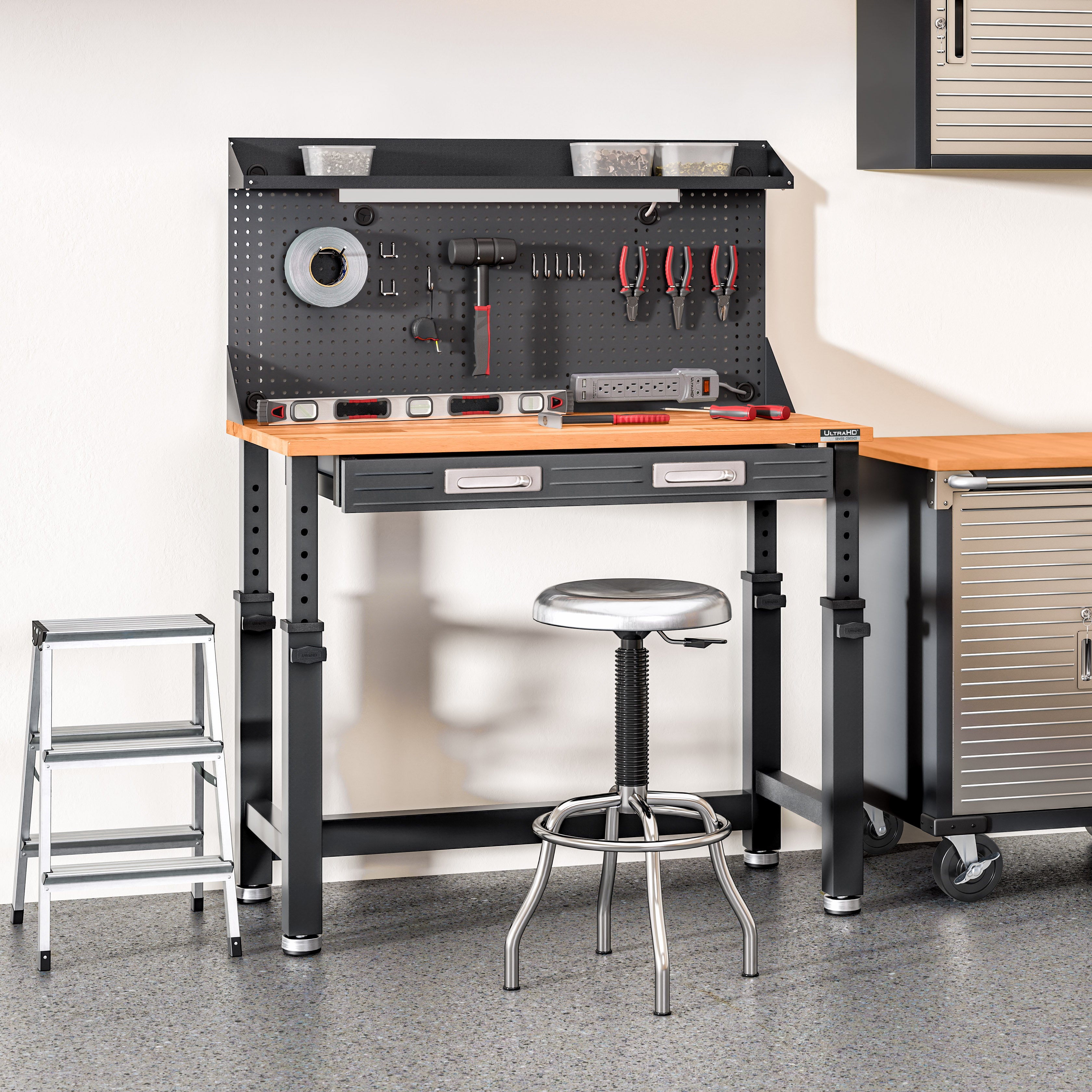 UltraHD® Height Adjustable Lighted Workcenter